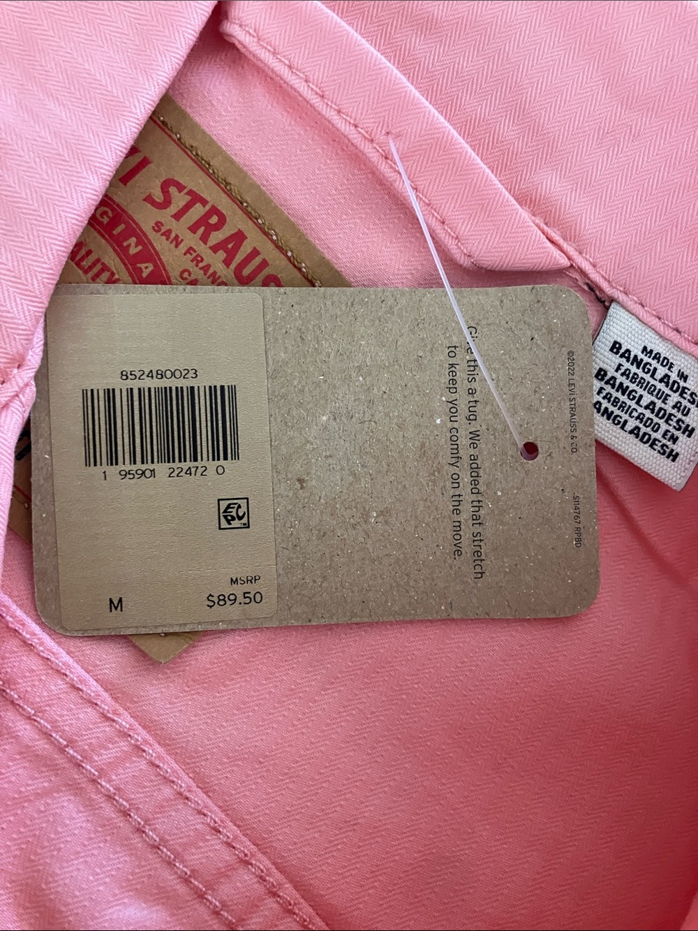 LEVI’S Vintage Fit Trucker Jacket in Coral Lightweight Denim Men’s Size M NWT - Picture 13 of 13